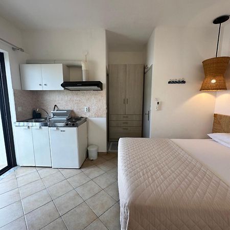 Tsimiklis Apartments Φοινικούντα Εξωτερικό φωτογραφία