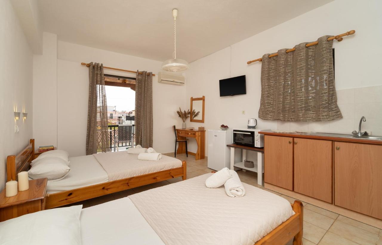 Tsimiklis Apartments Φοινικούντα Εξωτερικό φωτογραφία