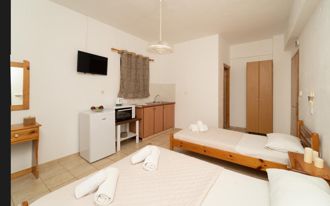 Tsimiklis Apartments Φοινικούντα Εξωτερικό φωτογραφία