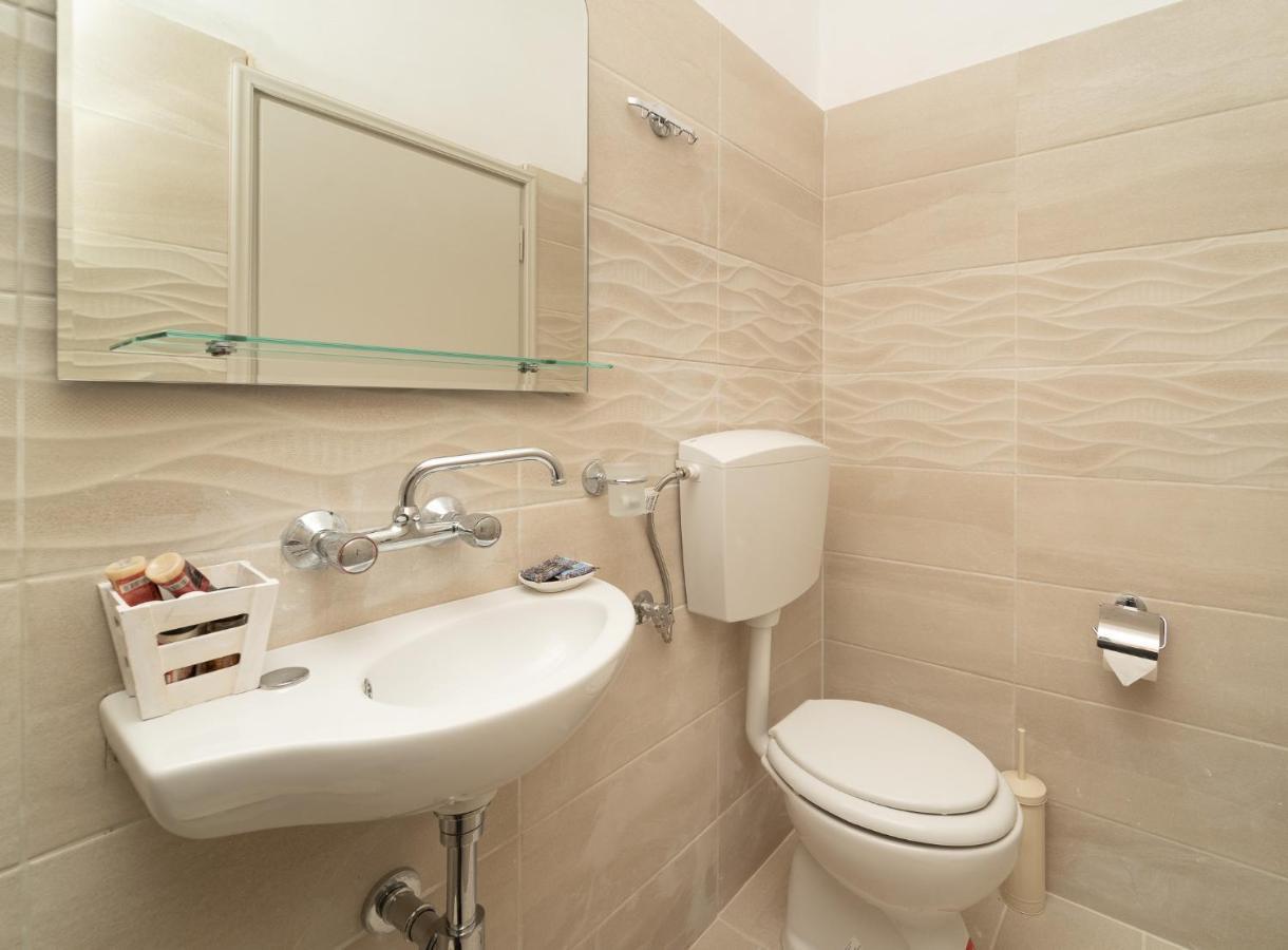 Tsimiklis Apartments Φοινικούντα Εξωτερικό φωτογραφία