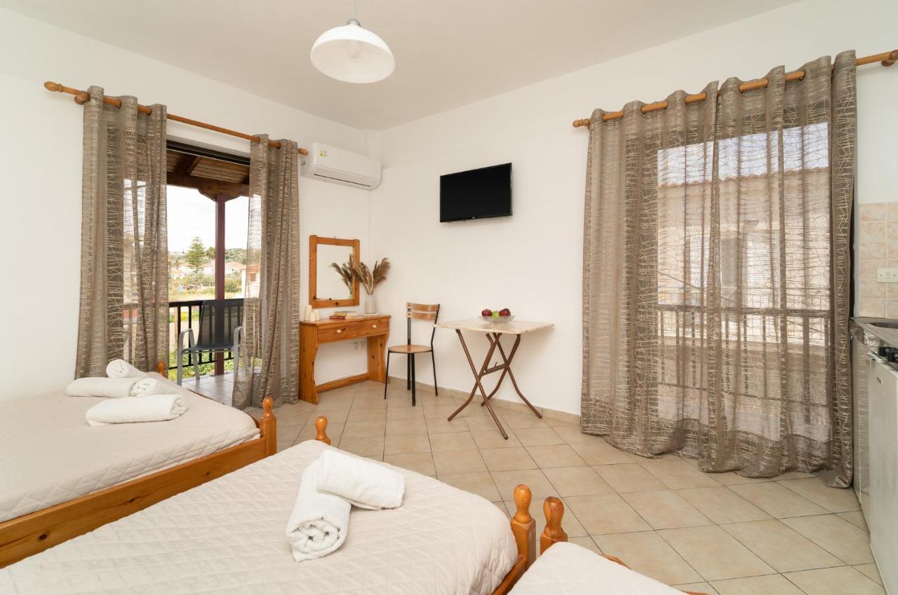 Tsimiklis Apartments Φοινικούντα Εξωτερικό φωτογραφία